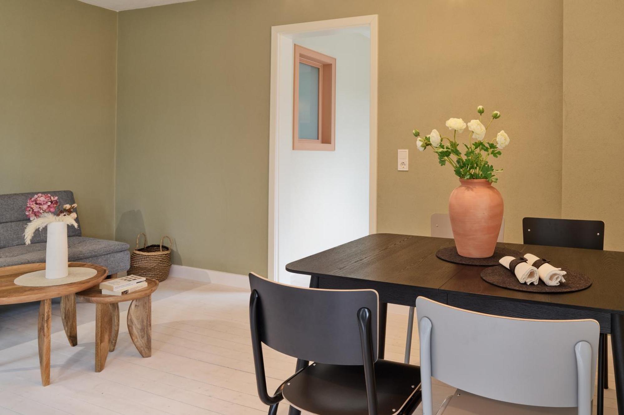 Moseltraum - Grosszuegiges Townhouse Mit Sauna & Sonnenterrasse - Platz Fuer 6 Personen Uerzig