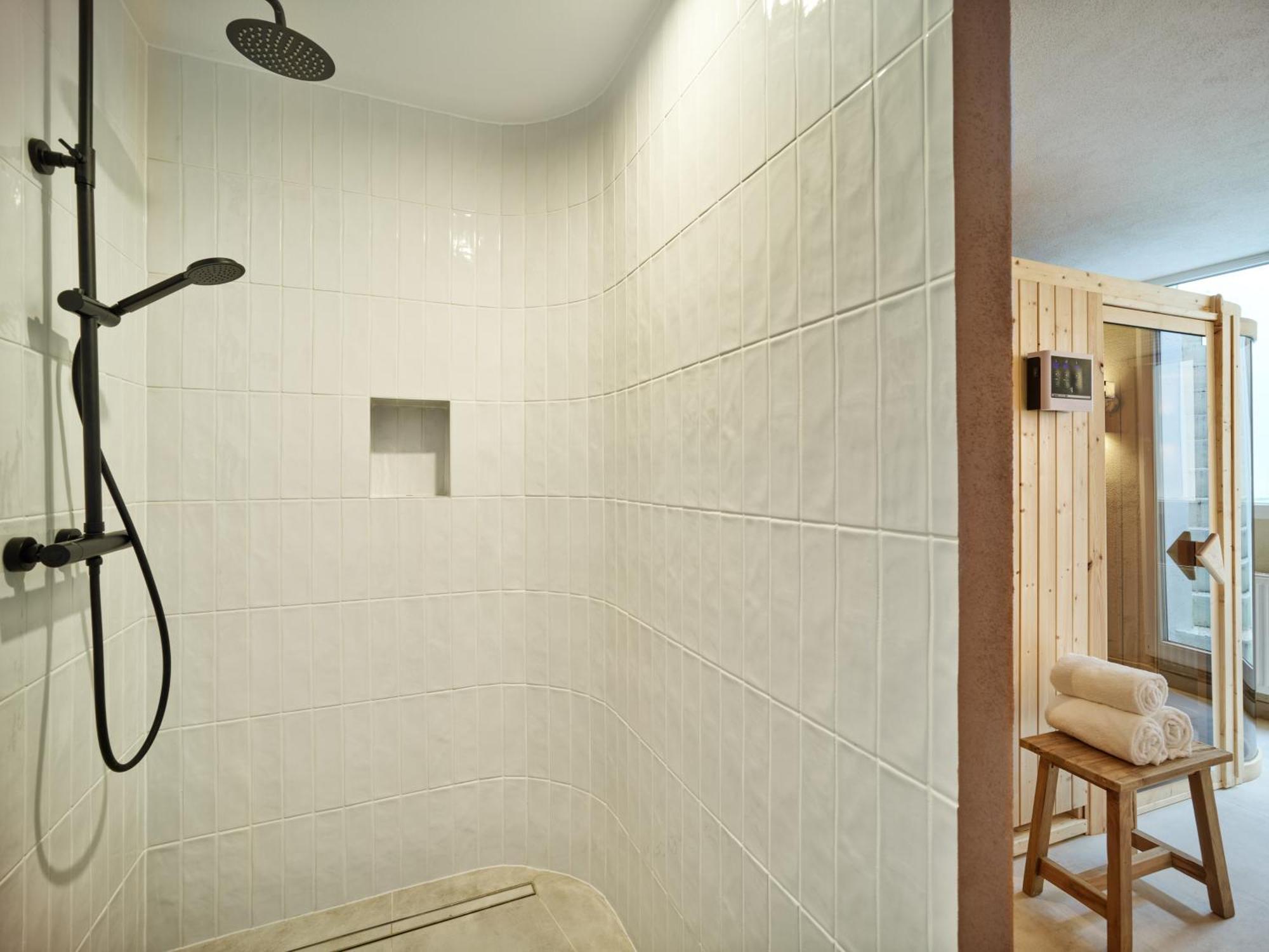 Apartment Moseltraum - Grosszuegiges Townhouse Mit Sauna & Sonnenterrasse - Platz Fuer 6 Personen Uerzig